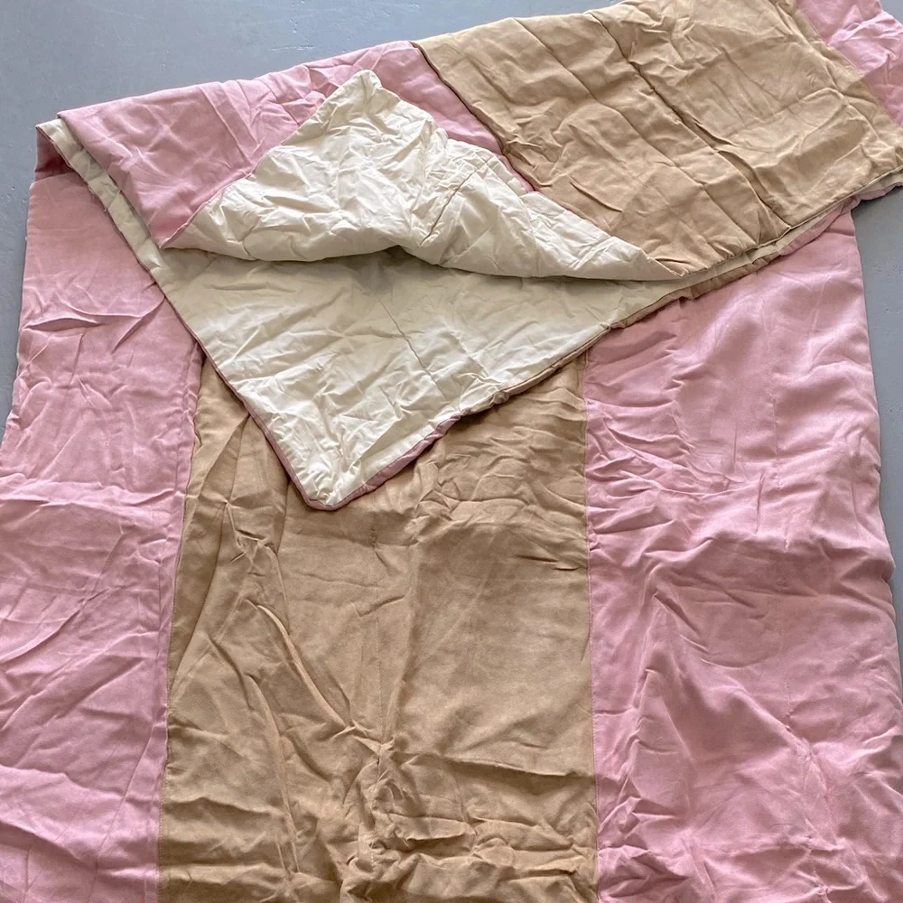 🆕Full/Queen Quilt, Neapolitan Colors